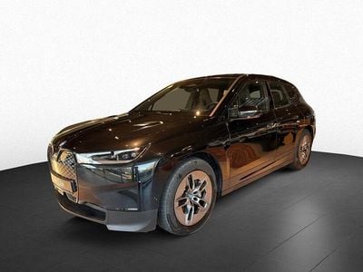 Second-hand BMW iX Sport Line 239 kW (326 CP) 2022 Negru SUV