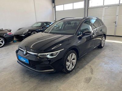 Gebraucht VW Golf VIII Style 150 PS (110 kW) 2023 Deep black perleffekt Kombi