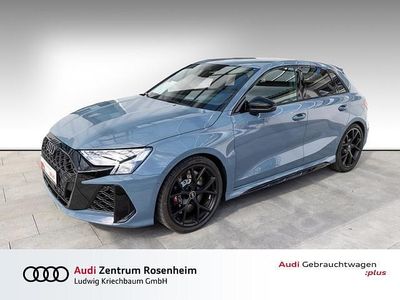 Kemoragrau metallic Gebraucht 2025 Audi RS3 Sportback Ambiente Kleinwagen | 60.880 € (Fairer Preis)
