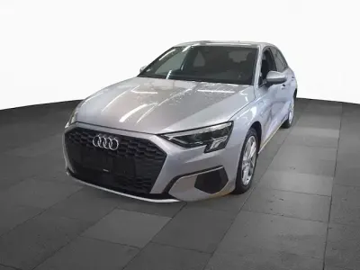 Gebraucht Audi A3 Sportback e-tron S-Line 204 PS (150 kW) 2024 Florettsilber metallic Kleinwagen