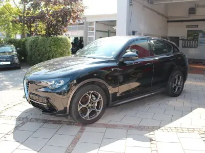 Gebraucht Alfa Romeo Stelvio Ti 209 PS (153 kW) 2023 Schwarz SUV