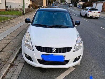 Gebraucht Suzuki Swift 92 PS (67 kW) 2011 Weiß Kleinwagen