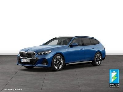 Gebraucht BMW i5 M Sport 289 kW (394 PS) 2025 Blau Kombi