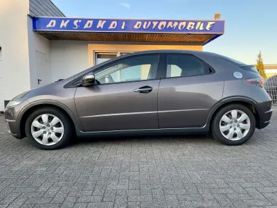 Gebraucht Honda Civic Comfort 99 PS (72 kW) 2010 Grau Limousine