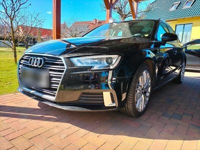 Używany Audi A3 Sport 116 KM (85 kW) 2018 Czarny Sedan/Limuzyna