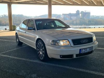 Audi A8L
