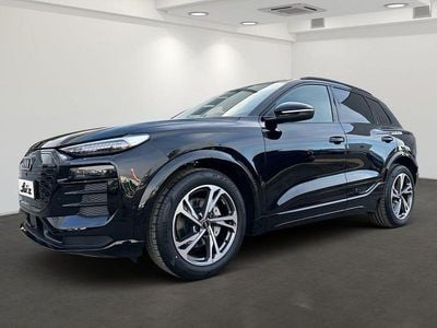 Schwarz Neu 2025 Audi Q6 e-tron Performance SUV | 69.049 €