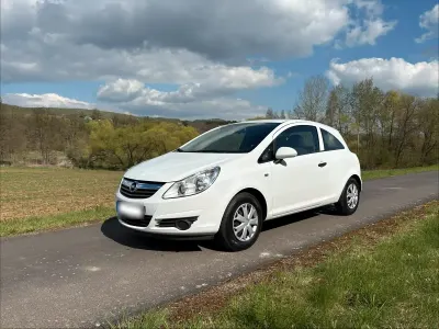 Używany Opel Corsa 60 KM (44 kW) 2009 Biały Hatchback
