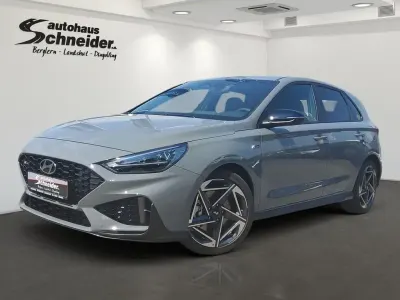 Neu Hyundai i30 N Line 150 PS (110 kW) 2026 Shadow grey Limousine