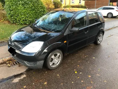 Gebraucht Ford Fiesta 70 PS (51 kW) 2004 Schwarz Kleinwagen