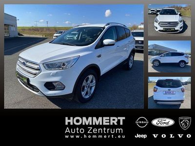 Gebraucht Ford Kuga Titanium 150 PS (110 kW) 2017 Frostweiß (metallic) SUV