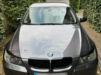 Gebraucht BMW 320 150 PS (110 kW) 2005 Grau Limousine