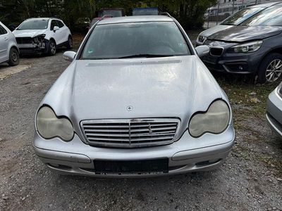 Mercedes C200