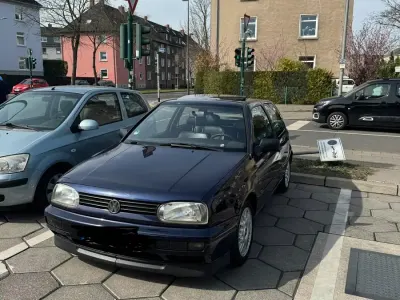 Gebraucht VW Golf III 75 PS (55 kW) 1997 Violet Kleinwagen