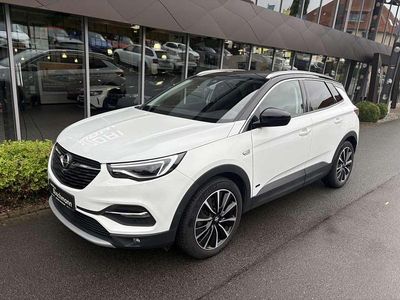Second-hand Opel Grandland X Ultimate 224 CP (164 kW) 2021 Alb SUV