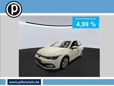 Gebraucht VW Golf VIII Style 150 PS (110 kW) 2024 Weiß Limousine