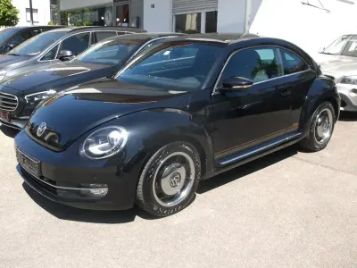 Gebraucht VW Beetle Cup 105 PS (77 kW) 2014 Schwarz Kleinwagen