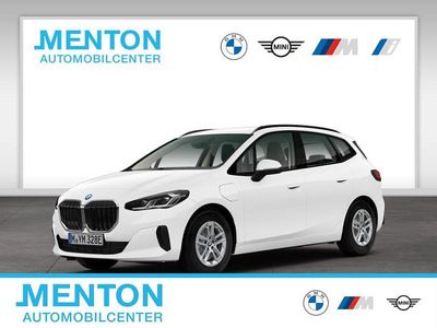 Weiß Gebraucht 2025 BMW 225 Active Tourer Performance Van / Kleinbus | 39.990 € (Fairer Preis)