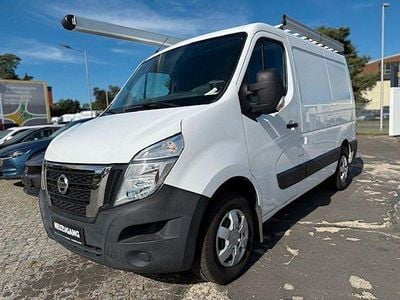 Nissan NV400