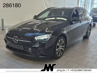 Gebraucht Mercedes E300 AMG line 194 PS (142 kW) 2021 Schwarz  unilack Kombi