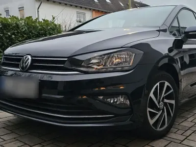 Gebraucht VW Golf Sportsvan Join 110 PS (80 kW) 2018 Schwarz Van / Kleinbus