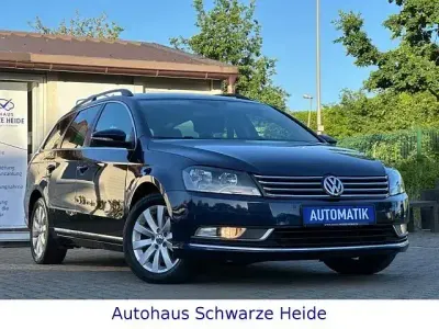 Gebraucht VW Passat 122 PS (89 kW) 2013 Blau Kombi