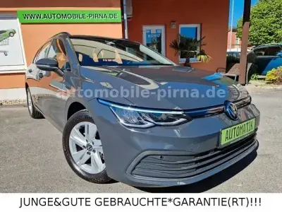 Używany VW Golf VIII Life 116 KM (85 kW) 2022 Szary Kombi