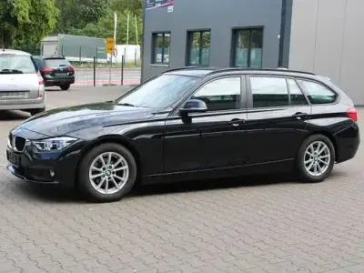 Gebraucht BMW 320 Efficient Dynamics 163 PS (119 kW) 2017 Black sapphire metallic Kombi