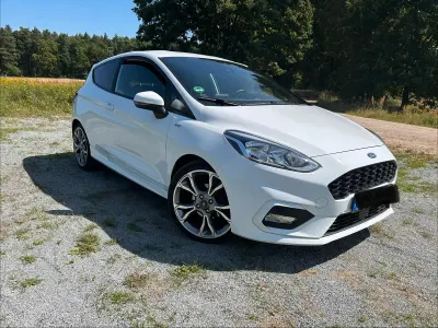 Gebraucht Ford Fiesta ST-Line 140 PS (102 kW) 2018 Weiß Kleinwagen