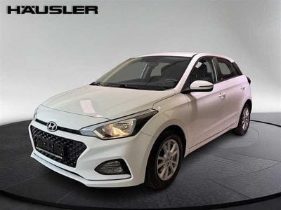 Gebraucht Hyundai i20 Trend 101 PS (74 kW) 2020 Weiß Kleinwagen