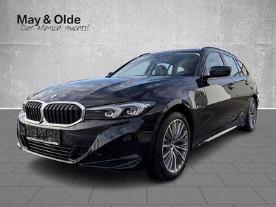 Schwarz Gebraucht 2022 BMW 320e Sport Line Kombi | 30.990 € (Fairer Preis)