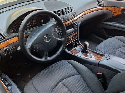 Mercedes E270