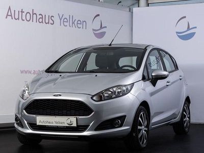 Second-hand Ford Fiesta Celebration 101 CP (74 kW) 2017 Argintiu Hatchback