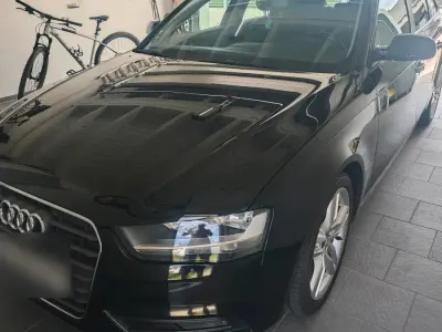Gebraucht Audi A4 136 PS (100 kW) 2012 Schwarz Kombi