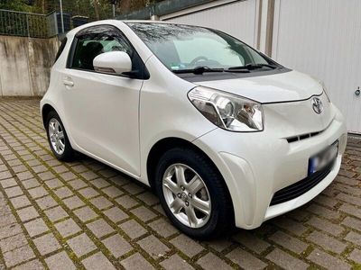 gebraucht Toyota iQ - Novaweiß - 68 PS, 1.0 - 69900 Km