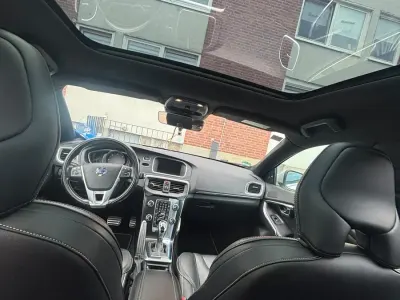 Gebraucht Volvo V40 150 PS (110 kW) 2015 Weiß Kombi