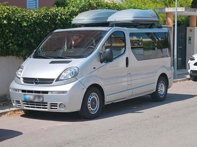 Gebraucht Opel Vivaro 145 PS (106 kW) 2005 Silber Van / Kleinbus