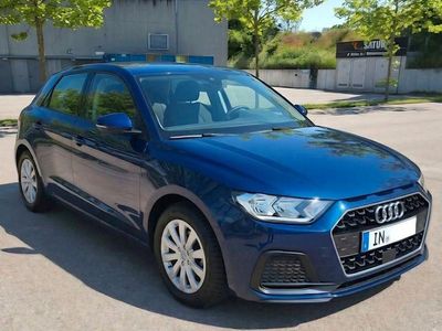 Gebraucht Audi A1 Ambiente 95 PS (69 kW) 2024 Blau SUV