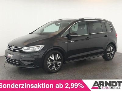 Gebraucht VW Touran Highline 150 PS (110 kW) 2025 Deep black perleffekt Van / Kleinbus