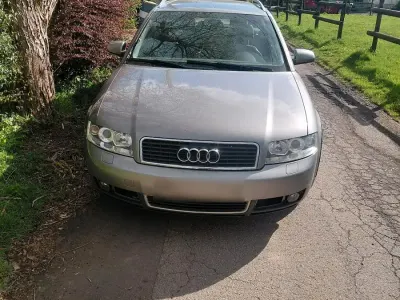 Gebraucht Audi A4 130 PS (95 kW) 2003 Grau Kombi