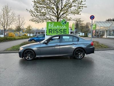 Gebraucht BMW 320 2007 Grau Limousine
