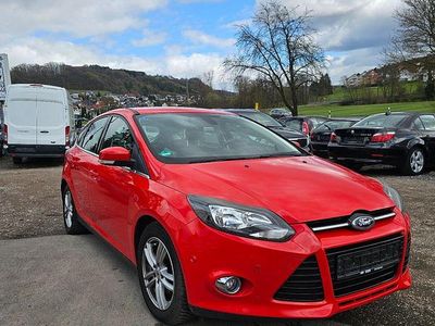 Gebraucht Ford Focus Titanium 125 PS (91 kW) 2013 Rot Kombi
