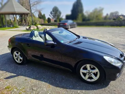 Gebraucht Mercedes SLK200 184 PS (135 kW) 2009 Schwarz Cabrio