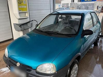 Gebraucht Opel Corsa 65 PS (47 kW) 1993 Grün Kleinwagen