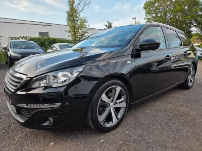 Gebraucht Peugeot 308 SW Style 120 PS (88 kW) 2016 Schwarz Kombi