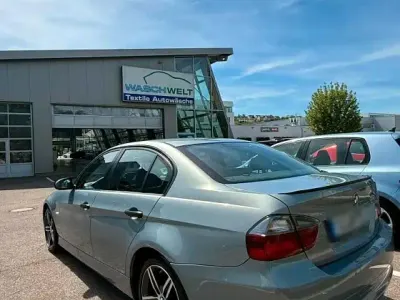 Gebraucht BMW 318 129 PS (94 kW) 2006 Silber Limousine