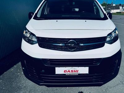 Second-hand Opel Vivaro Edition 120 CP (88 kW) 2021 Alb Monovolum