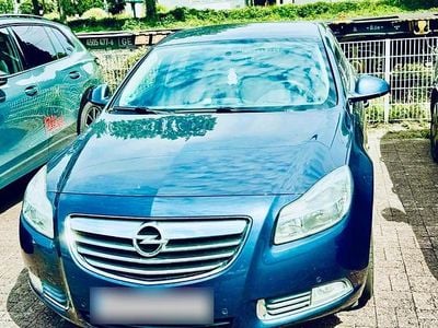 Usata Opel Insignia 136 CV (100 kW) 2013 Marrone Berlina