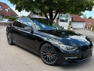 Gebraucht BMW 330 Luxury Line 258 PS (189 kW) 2015 Schwarz Limousine