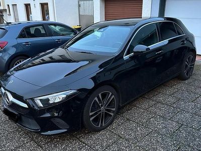Gebraucht Mercedes A180 Progressive 136 PS (100 kW) 2019 Schwarz Limousine